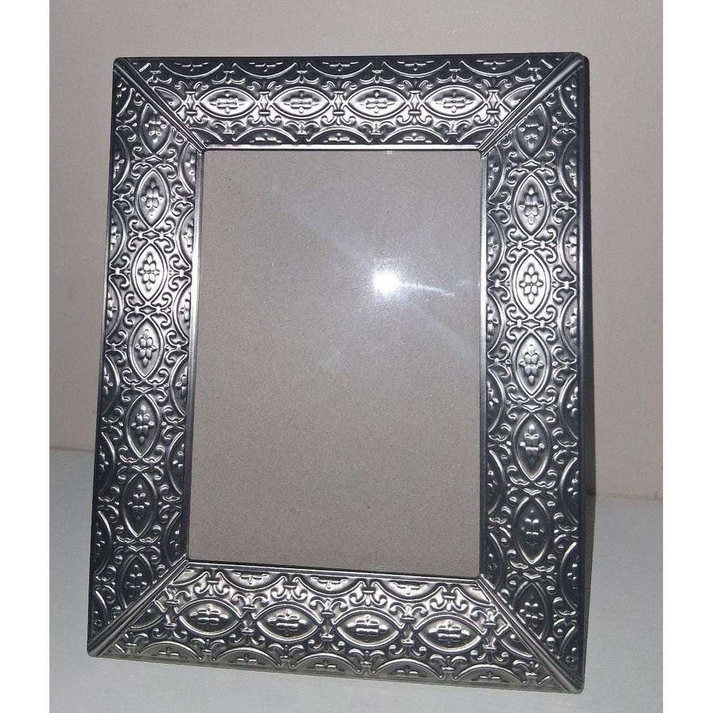 Vintageโ Silver Tone Embossed Picture Frame 4.5" x 6.5"